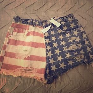 Topshop cutoff shorts printed in the American Flag